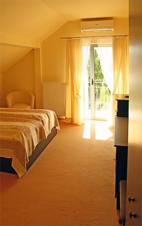 Pensiunea Hugo Sibiu Kamer foto